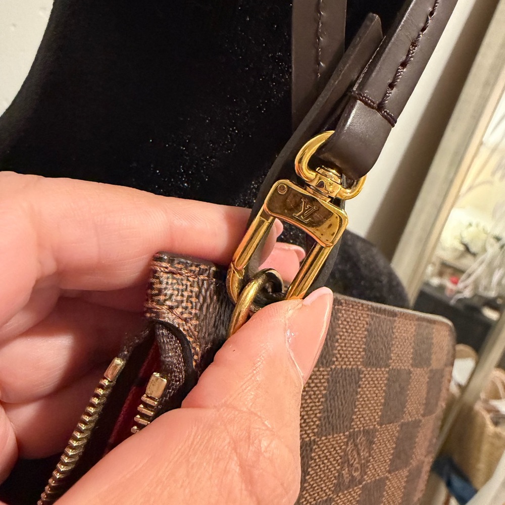 Louis Vuitton Brown Checkered  Pouch - Picture 6 of 6